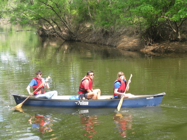 canoe on water 600 72